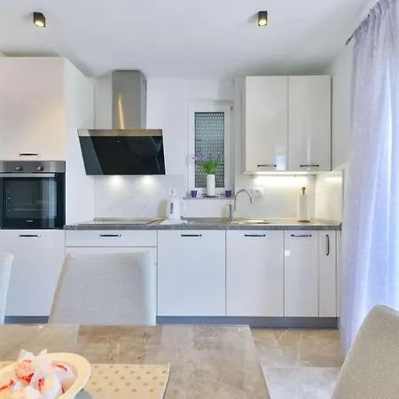 Modern Villa Futura